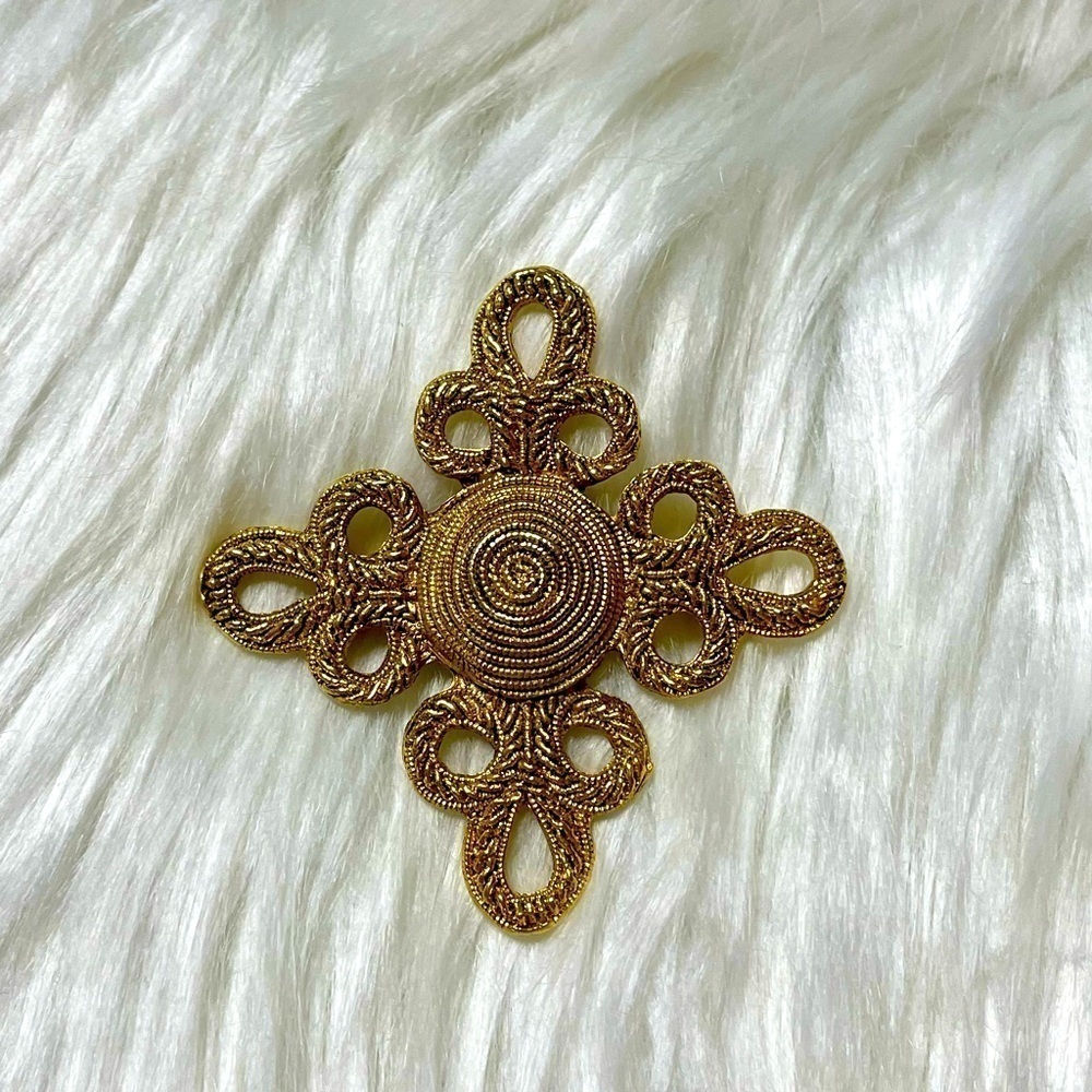 Vintage 1990s Brooch Pin Gold Tone Statement